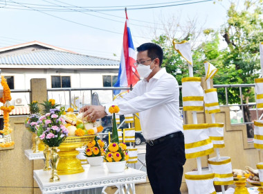 พิธีบวงสรวงตั้งศาลสิ่งศักดิ์สิทธิ์หลังใหม่ประจำสำนักพัฒนาและถ่ายทอดเทคโนโลยีการสหกรณ์ ณ บริเวณด้านหน้าสำนักพัฒนาและถ่ายทอดเทคโนโลยีการสหกรณ์ ถนนพิชัย เขตดุสิต กรุงเทพฯ ... พารามิเตอร์รูปภาพ 3