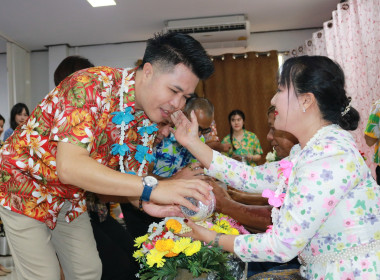 กิจกรรมนกสหกรณ์ชัยนาทเล่นน้ำ ร่วมรดน้ำขอพร ณ ... พารามิเตอร์รูปภาพ 3