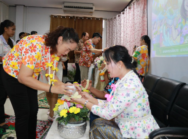 กิจกรรมนกสหกรณ์ชัยนาทเล่นน้ำ ร่วมรดน้ำขอพร ณ ... พารามิเตอร์รูปภาพ 9
