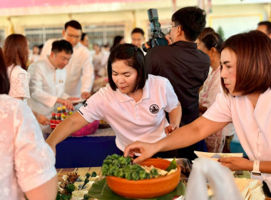 กรมส่งเสริมสหกรณ์ ร่วมใจทอดผ้าป่ามหากุศล ... พารามิเตอร์รูปภาพ 31